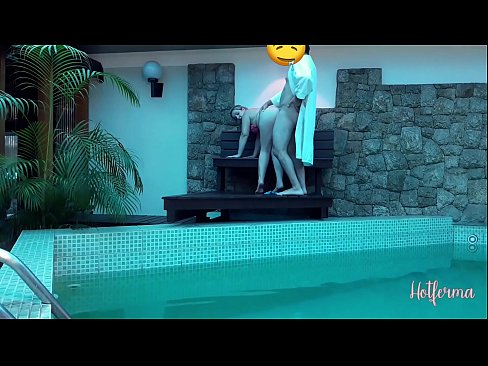 ❤️ El cap convida la criada a la piscina, però no va poder resistir-se a una calor Vídeo de merda  al porno ca.xxxwow-net.ru ️❤