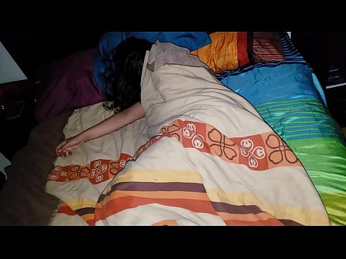 ❤️ El fillastre renya la seva jove madrastra mentre dorm. Vídeo de merda  al porno ca.xxxwow-net.ru ️❤